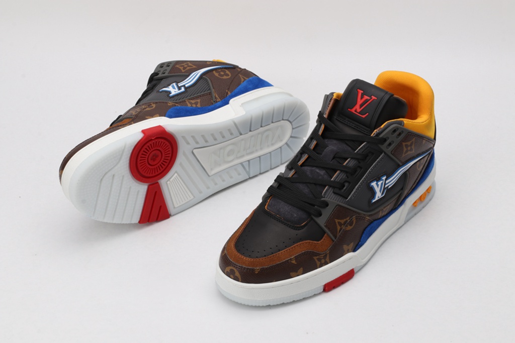 L*V SNEAKER